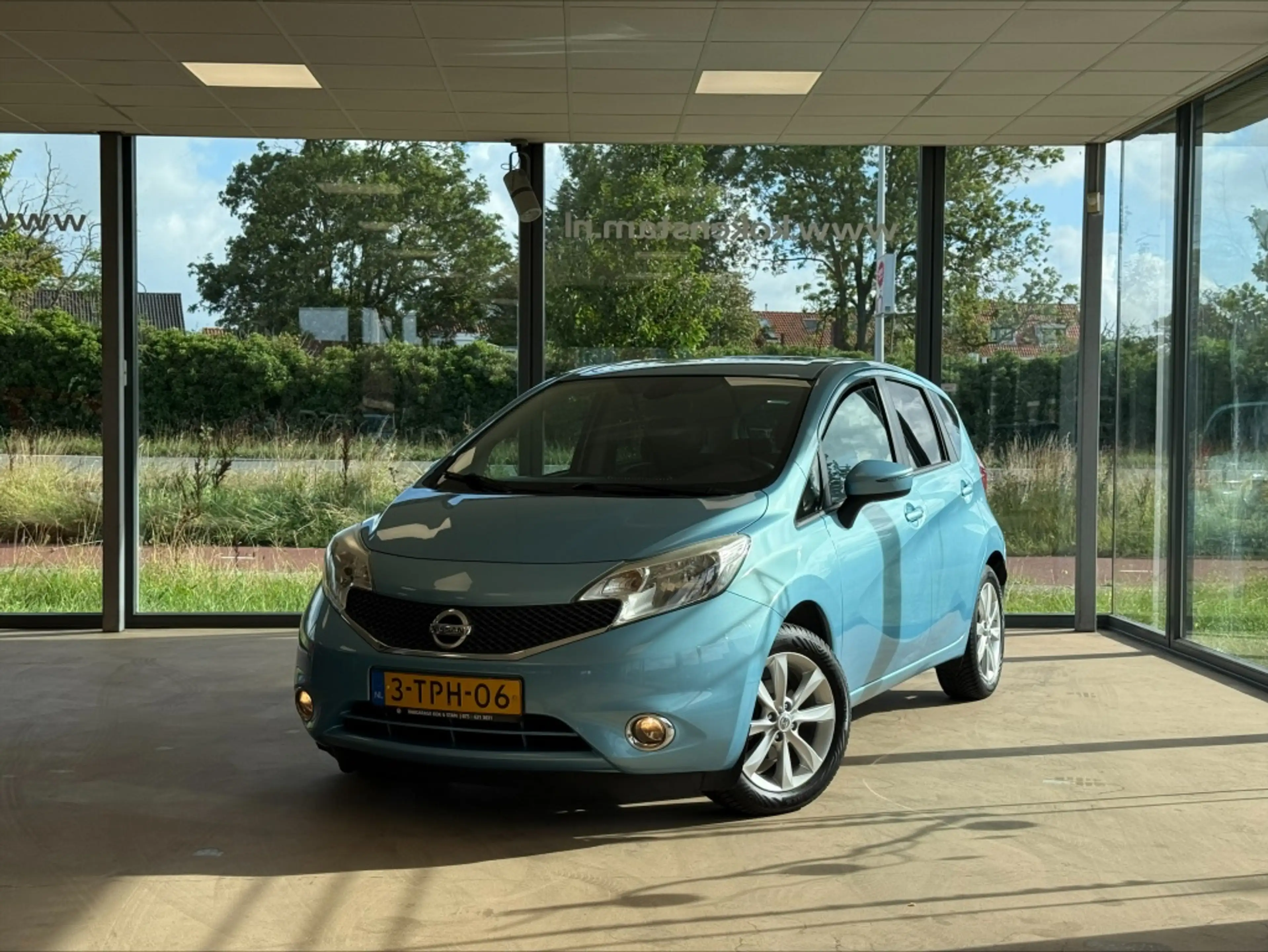 Nissan Note 1.2 DIG-S Connect Ed — photo 3