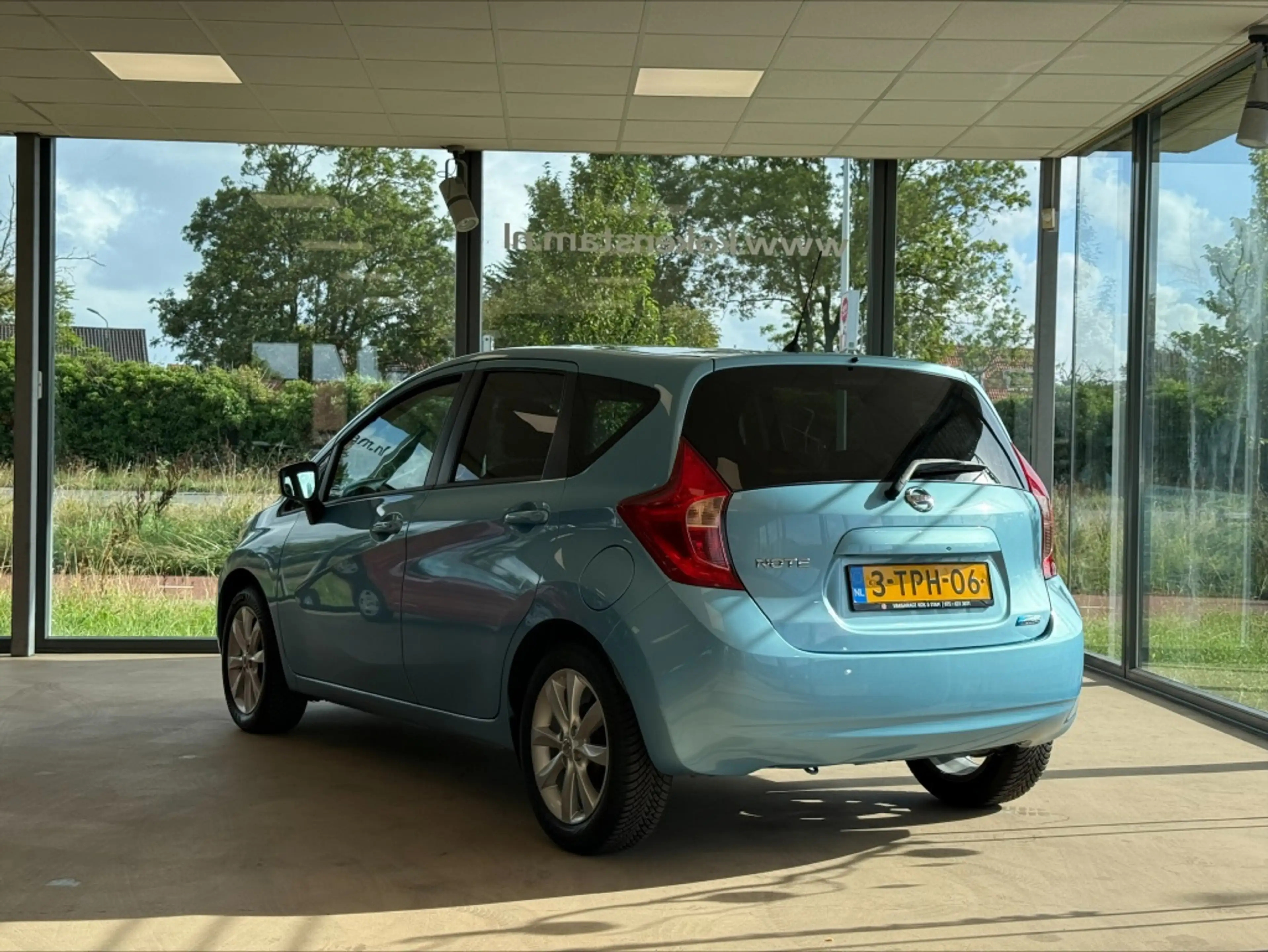 Nissan Note 1.2 DIG-S Connect Ed — photo 5