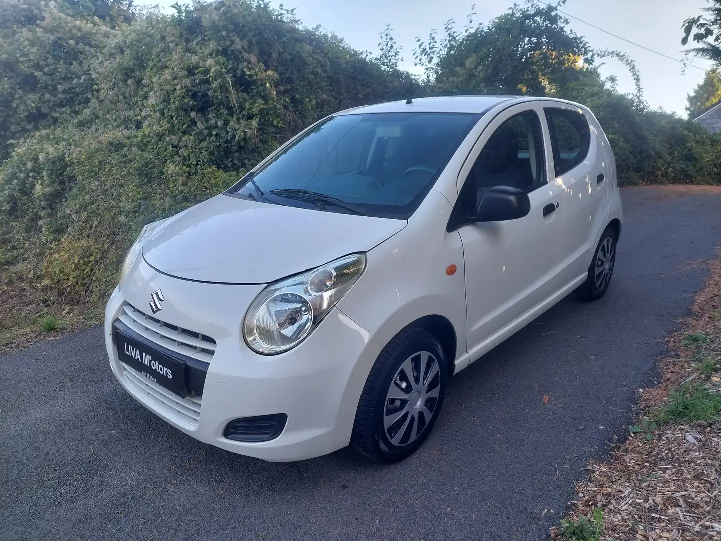 Suzuki Alto 1.0i  * Euro 5 * Garantie 12 Mois * Blanc - 1