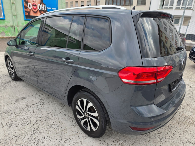 Volkswagen Touran Active 1,5 TSI Start-Stopp 7-SITZER*AHK — photo 4