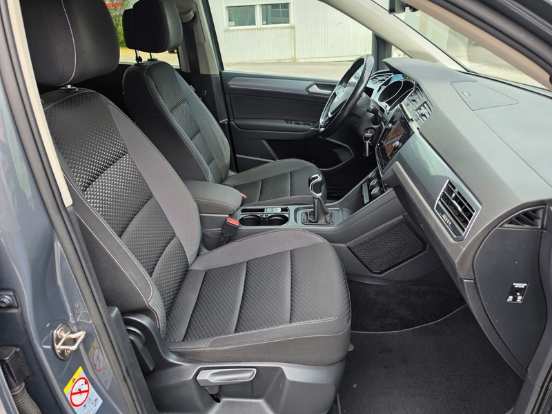 Volkswagen Touran Active 1,5 TSI Start-Stopp 7-SITZER*AHK — photo 10