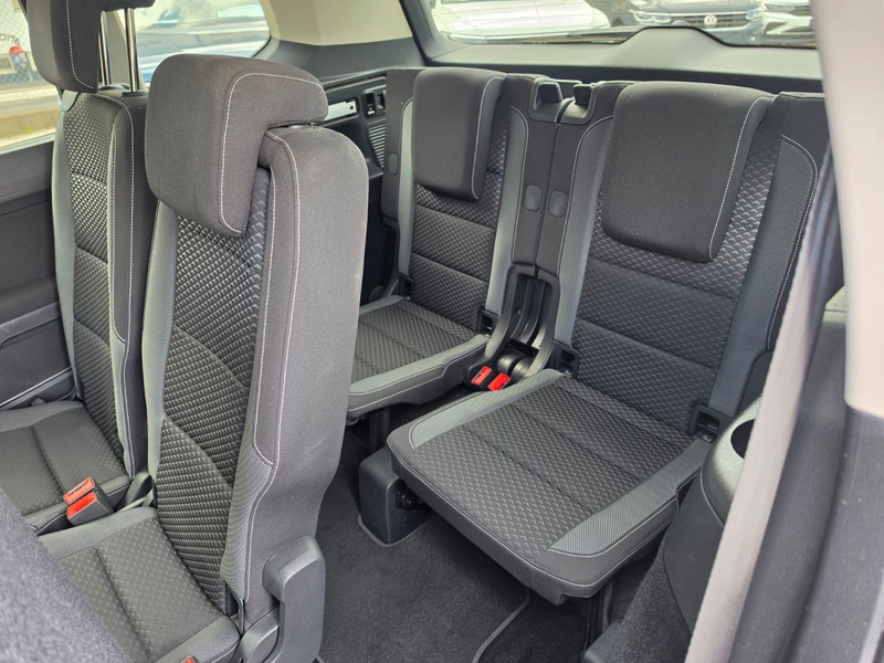 Volkswagen Touran Active 1,5 TSI Start-Stopp 7-SITZER*AHK — photo 13