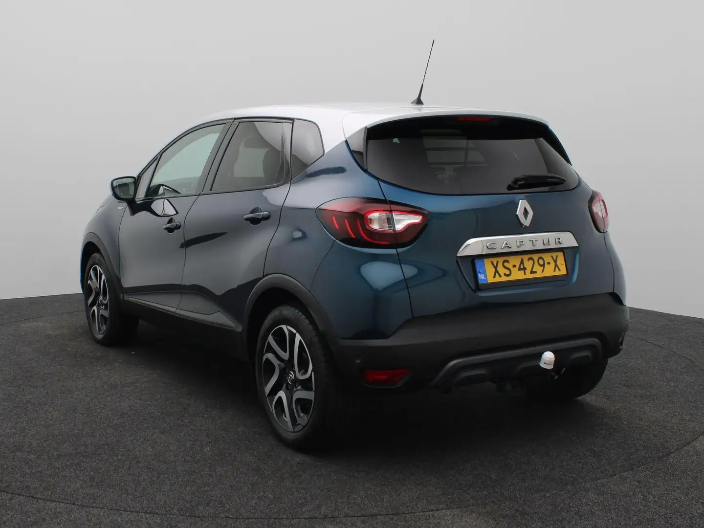 Renault Captur 0.9 TCe Bose | Navigatie | Achteruitrijcamera | Ai Blauw - 2