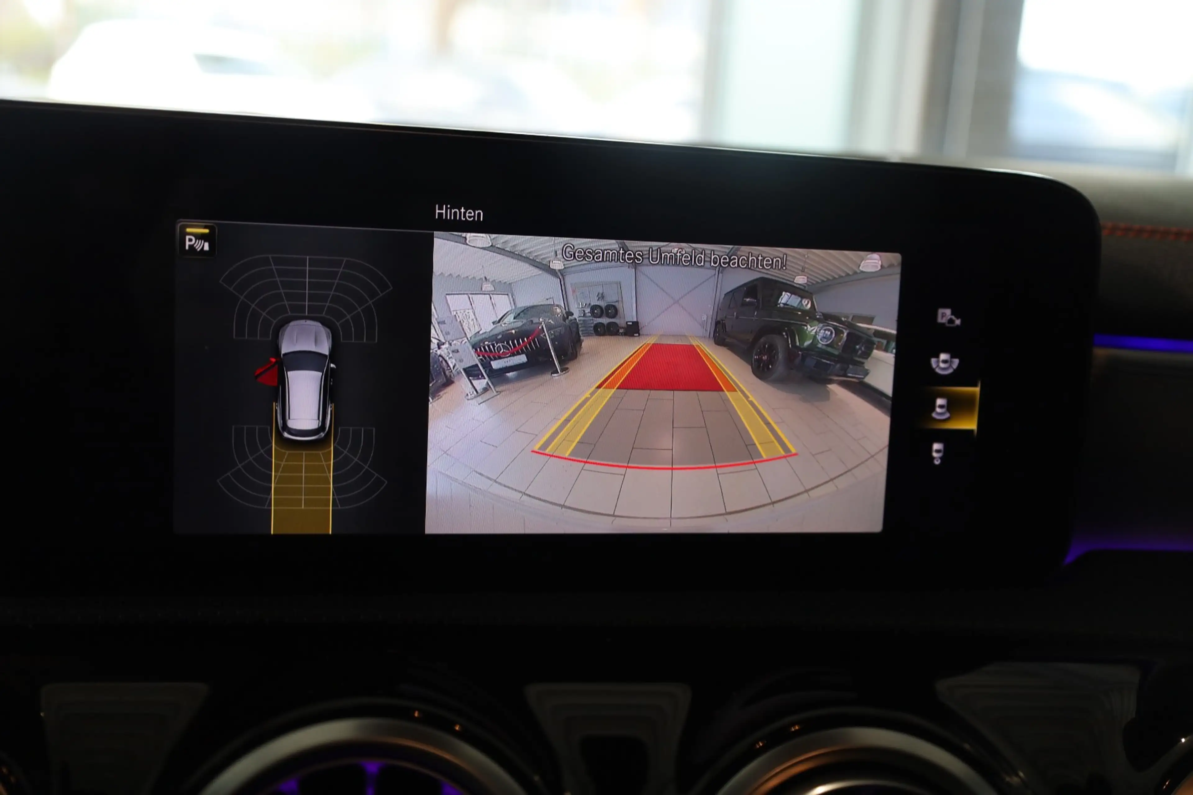 Mercedes-Benz CLA 220 d Shooting Brake AMG Line PANO/HUD — photo 25