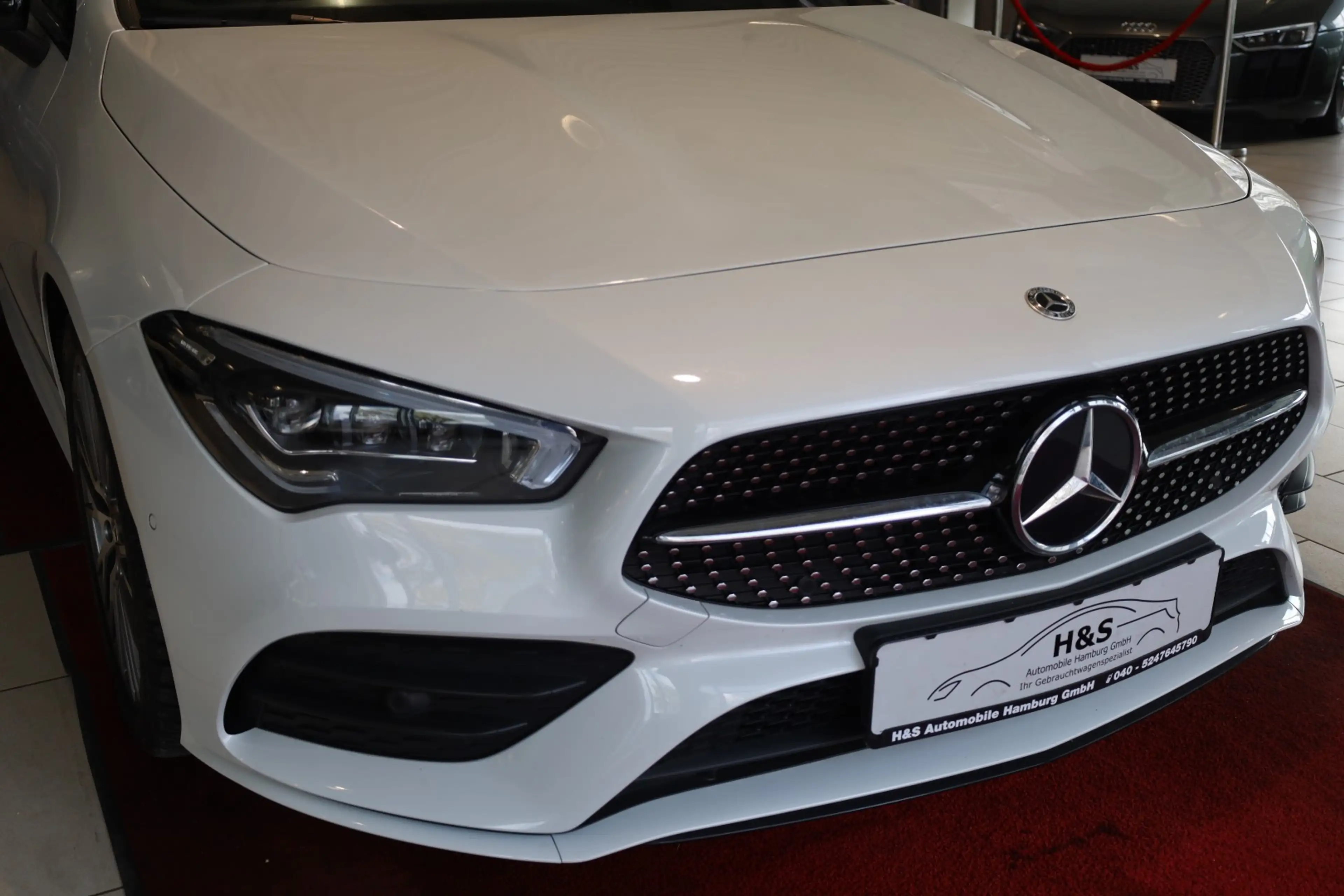 Mercedes-Benz CLA 220 d Shooting Brake AMG Line PANO/HUD — photo 10