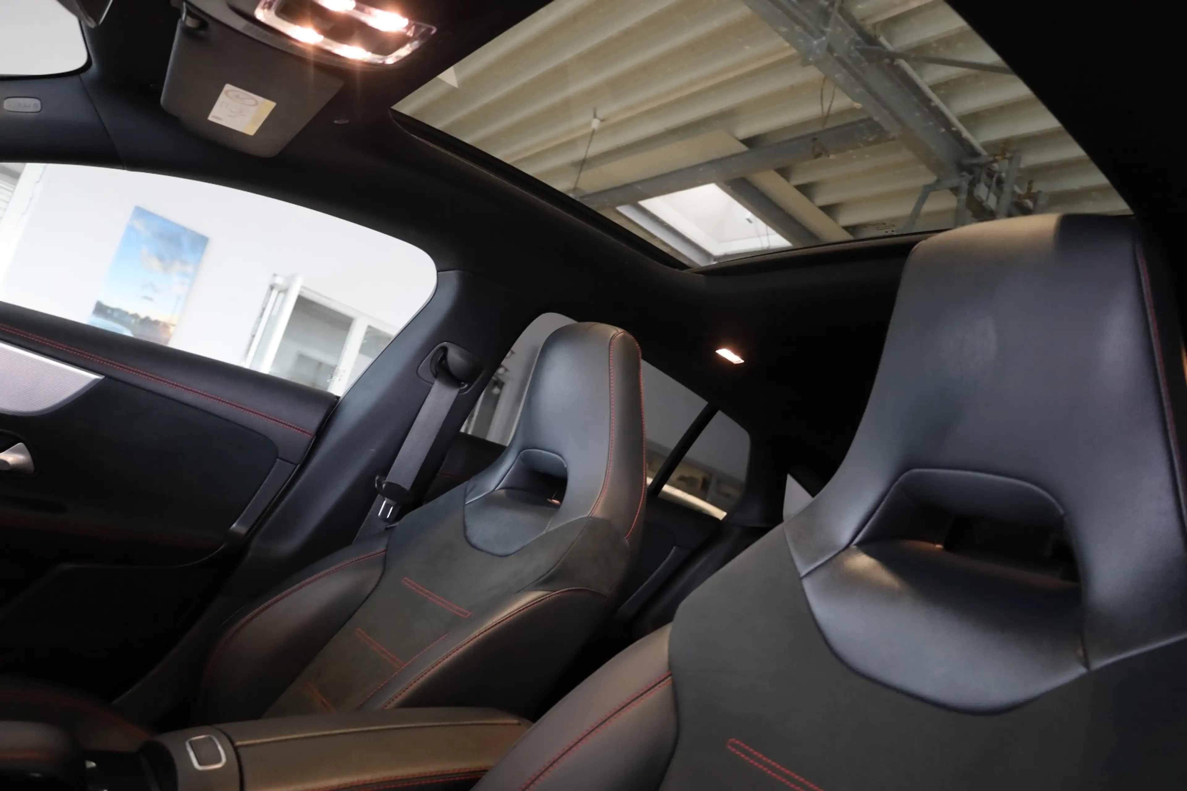Mercedes-Benz CLA 220 d Shooting Brake AMG Line PANO/HUD — photo 18
