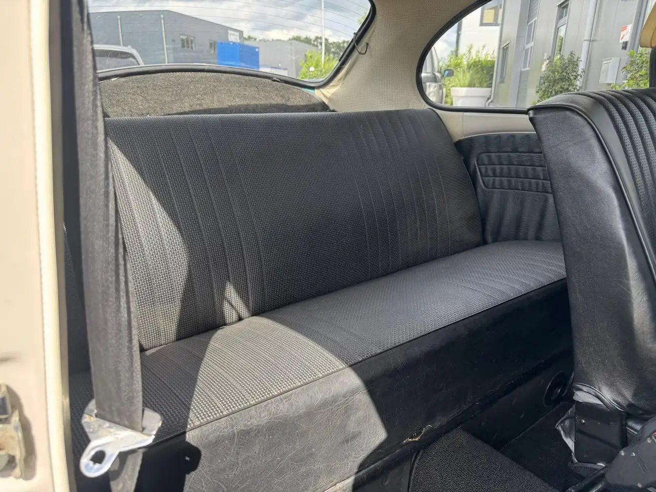 Volkswagen Kever 1303, foto 11