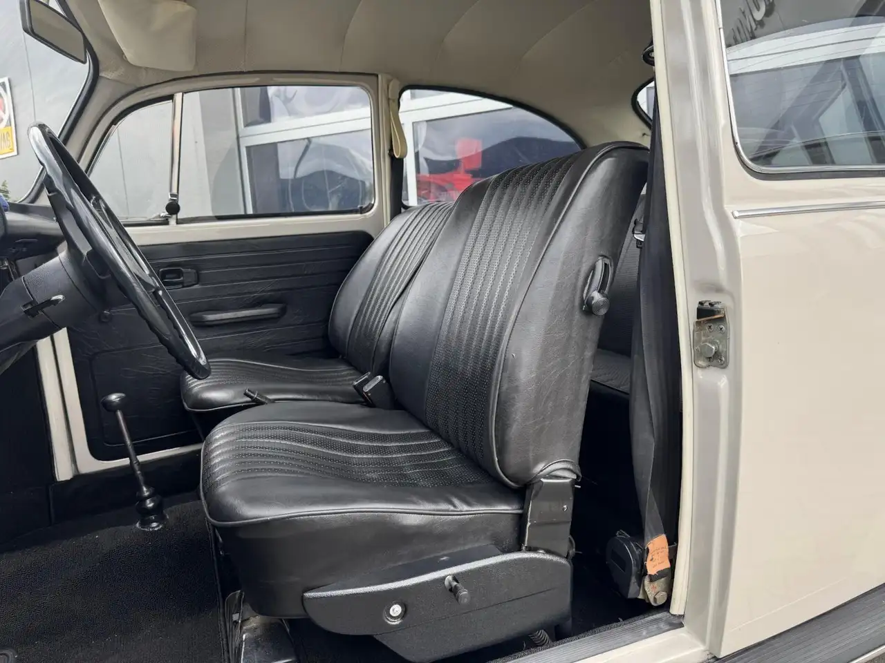Volkswagen Kever 1303, foto 4