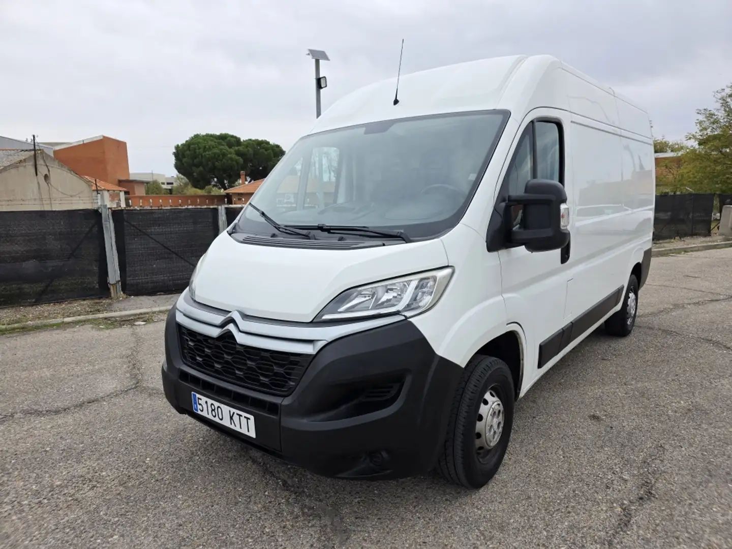 Citroen Jumper Fg. 2.0BlueHDi 35 L2H2 110 Blanc - 2