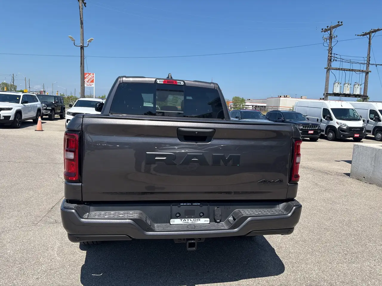 RAM 1500 снимка RAM 1500