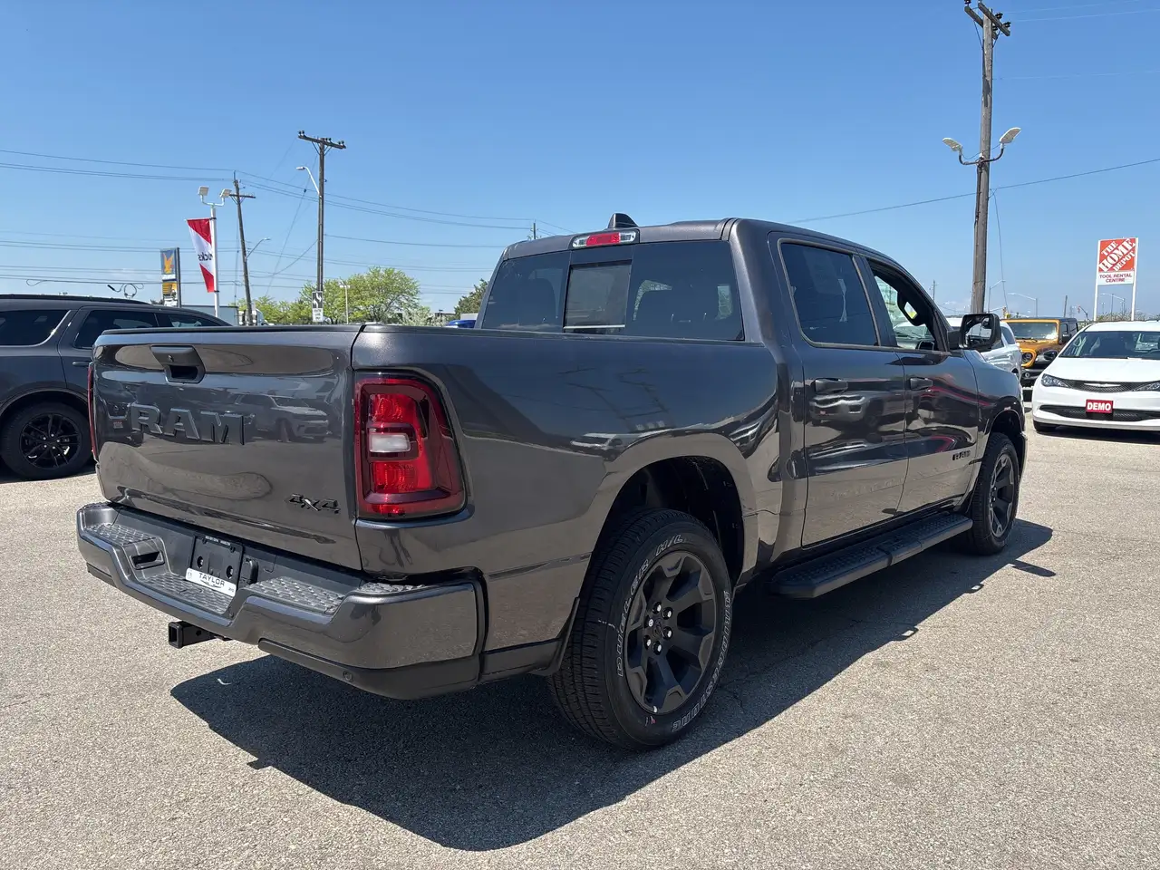 RAM 1500 снимка RAM 1500