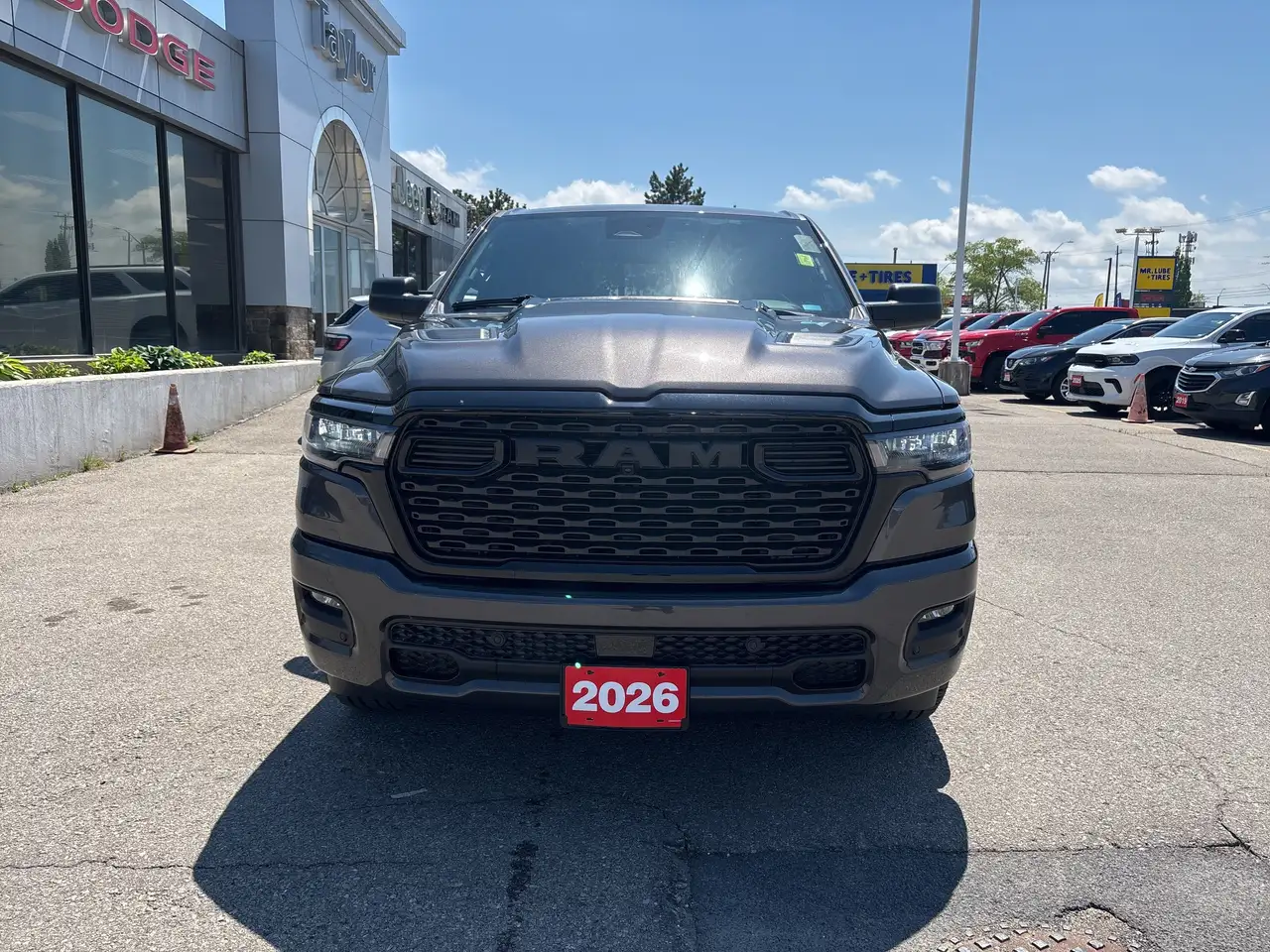 RAM 1500 снимка RAM 1500