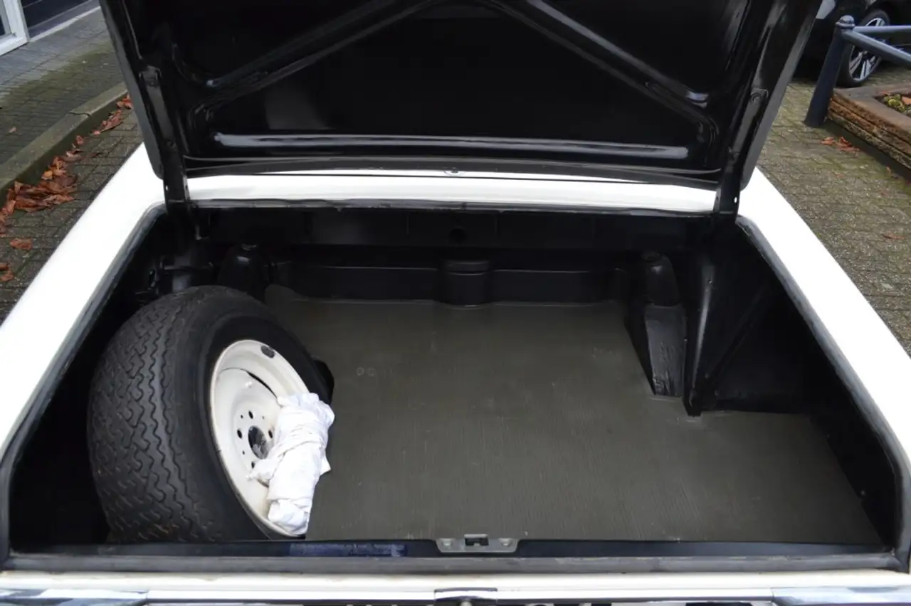 Mercedes-Benz 230 SL Pagode / Klasse 1 / Hardtop, foto 6