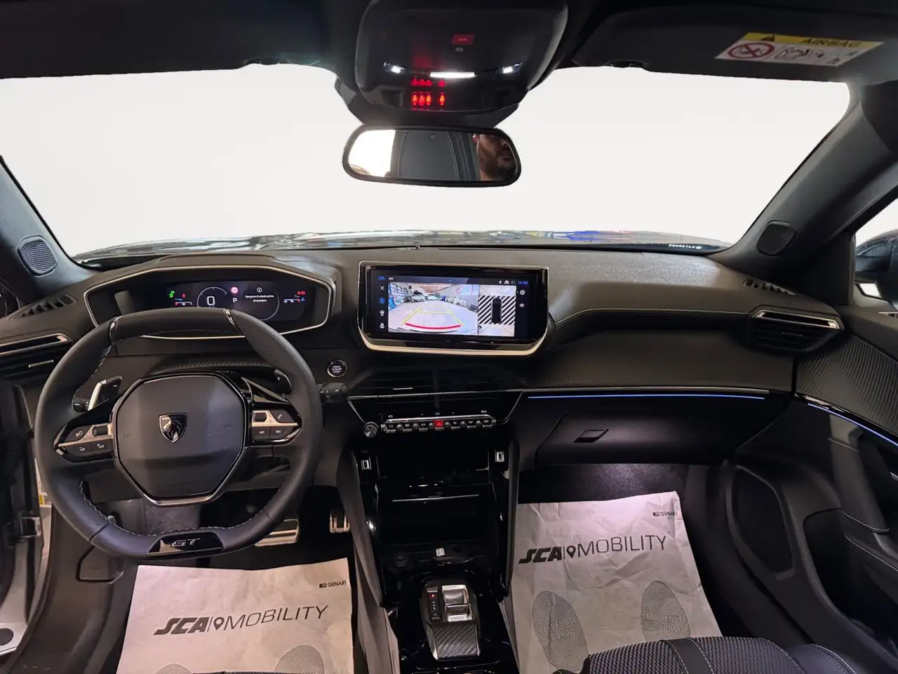 Peugeot 2008 Hybrid 145cv e-DCS6 GT auto 13