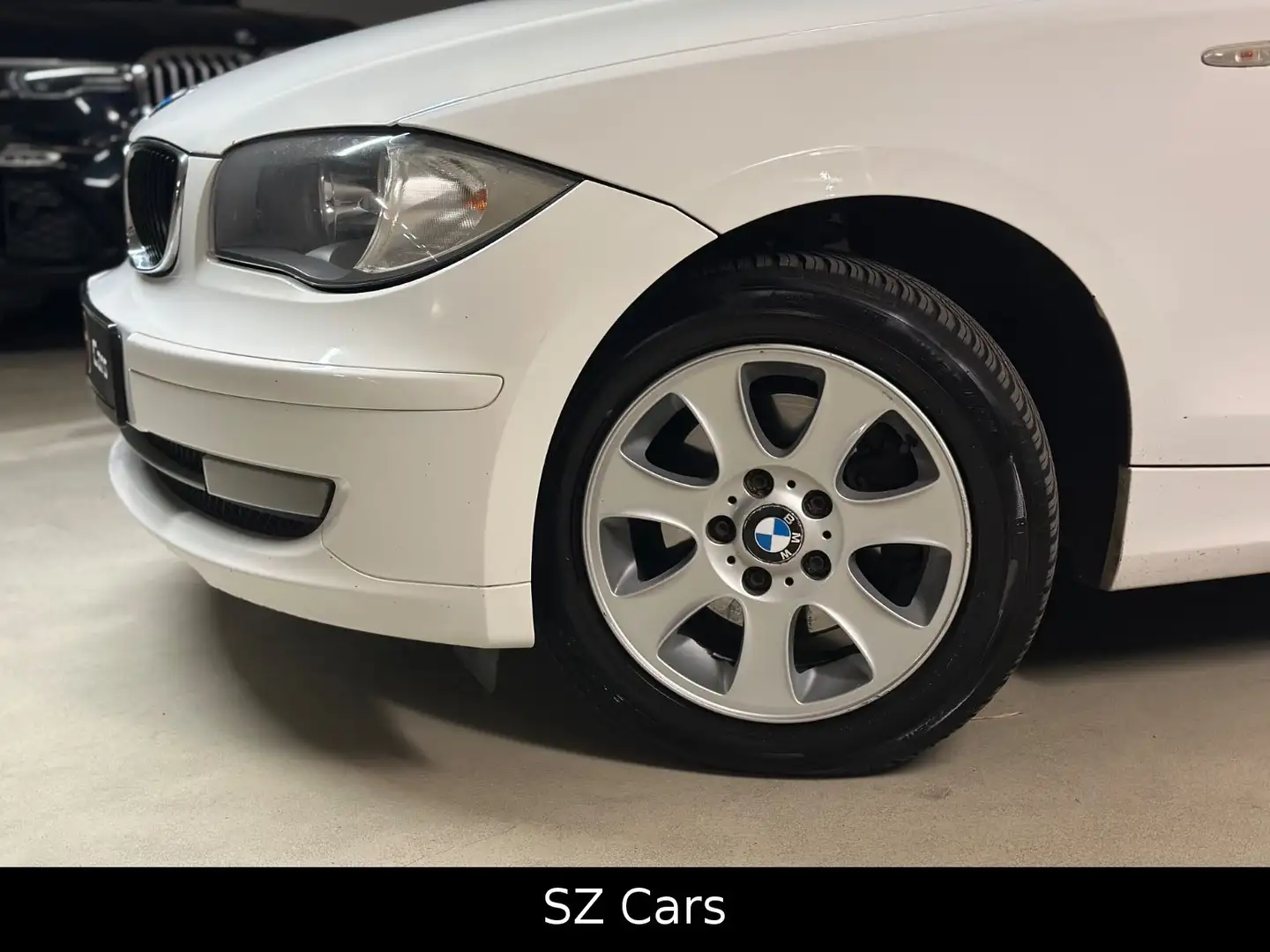 BMW 120 d*NAV*AUT*TÜV NEU*SHZ*NAVI Weiß - 2