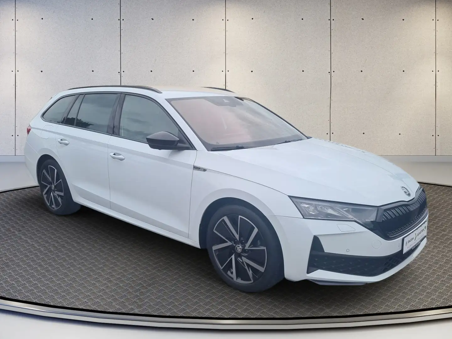 Skoda Octavia Combi Sportline 2.0 TDI 110kW Weiß - 1