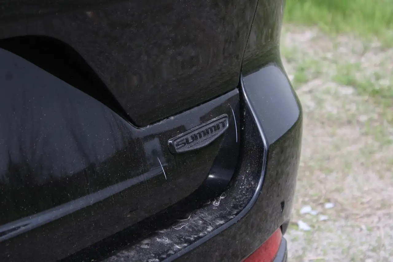 Jeep Grand Cherokee photo Jeep Grand Cherokee
