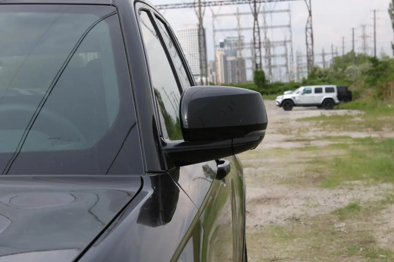 Jeep Grand Cherokee photo Jeep Grand Cherokee