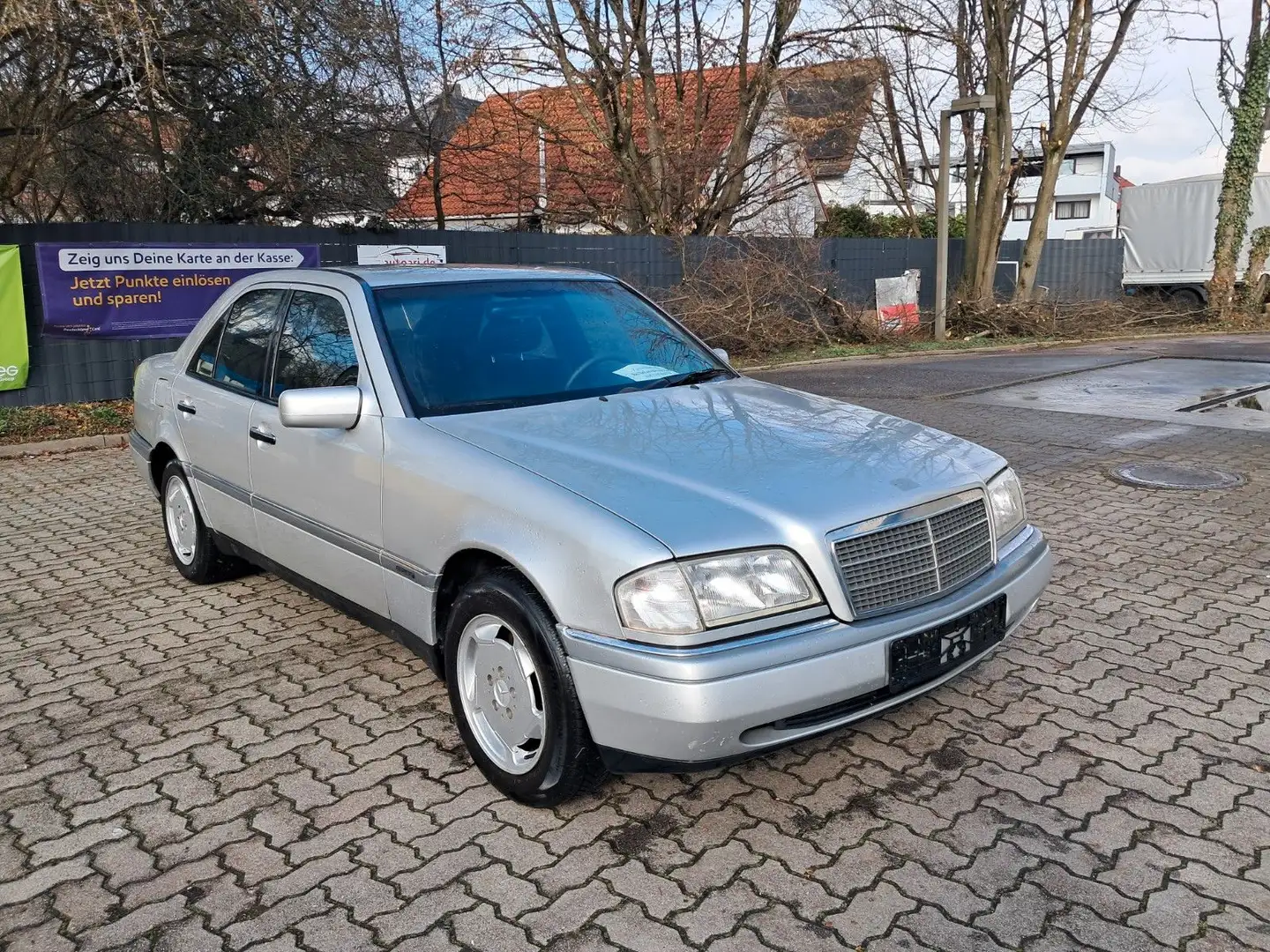 Mercedes-Benz C 200 gepflegt voll fahrbereit Šedá - 1
