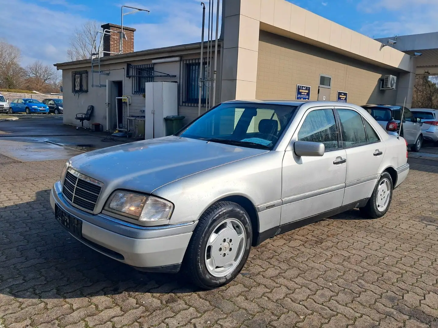 Mercedes-Benz C 200 gepflegt voll fahrbereit Šedá - 2