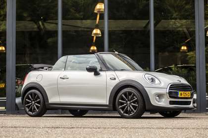 MINI Cooper Cabrio Mini 1.5 Chili Business