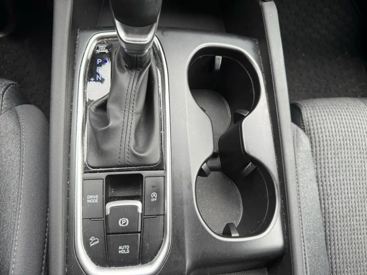 Hyundai SANTA FE снимка Hyundai SANTA FE