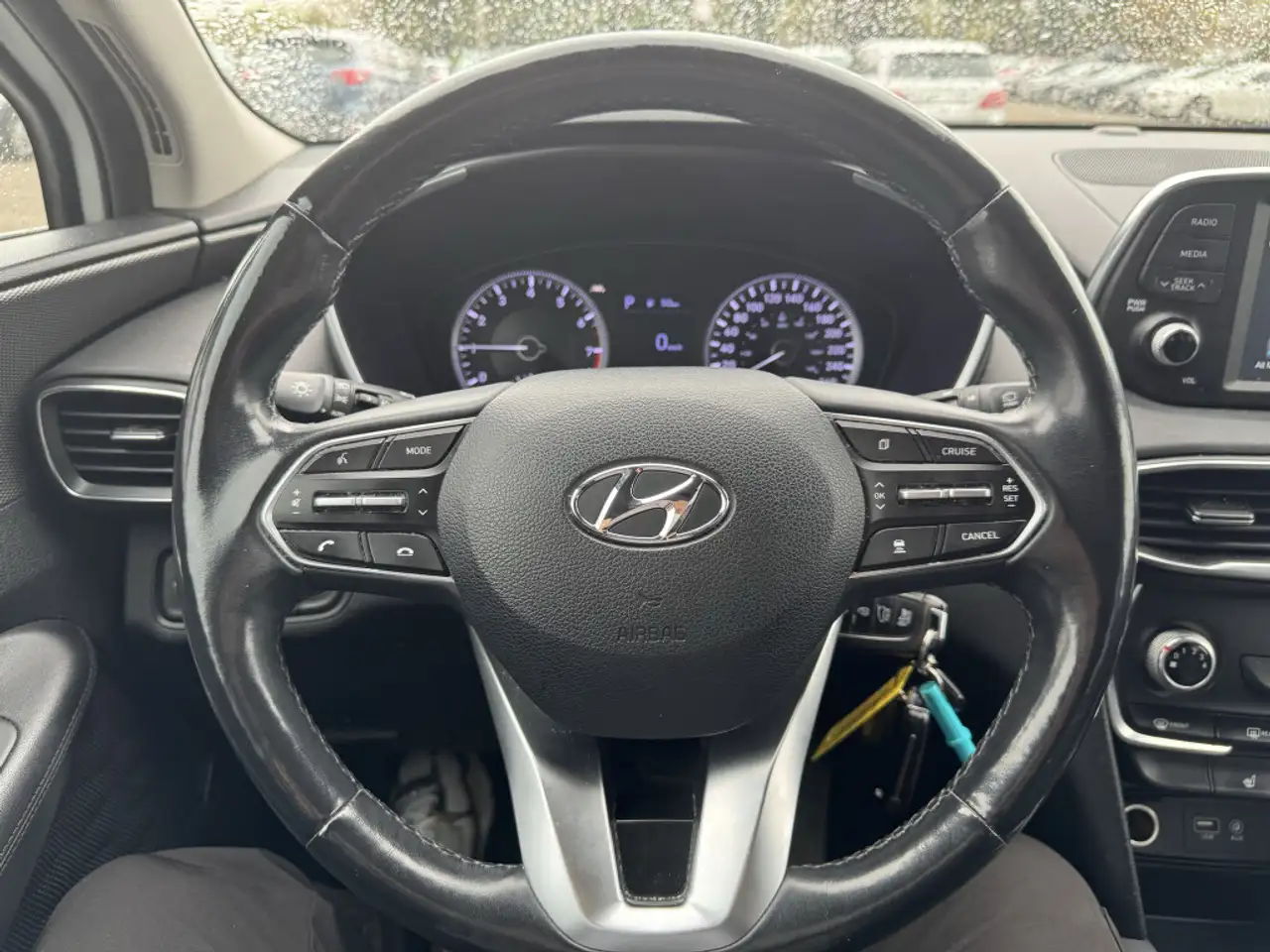 Hyundai SANTA FE снимка Hyundai SANTA FE