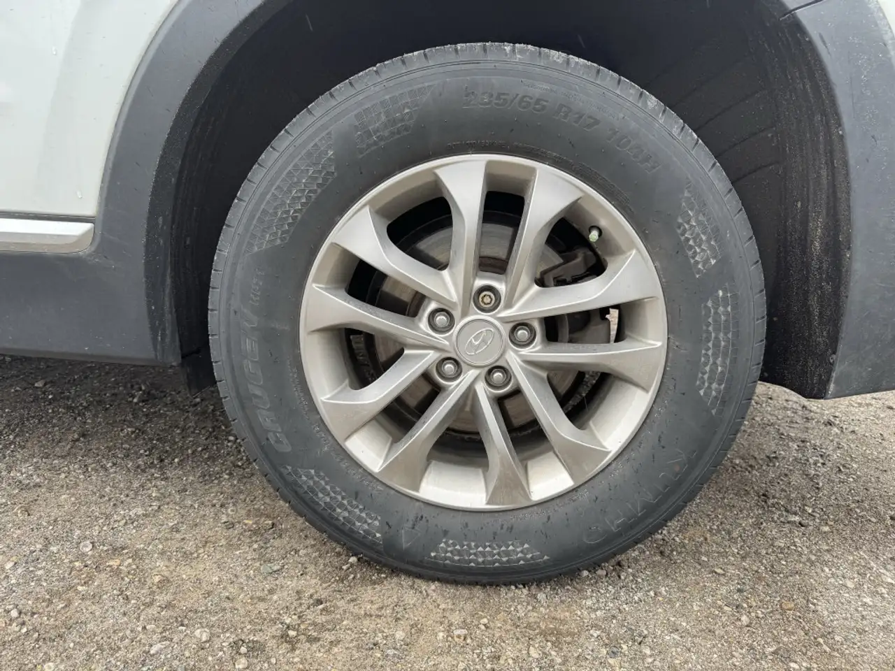 Hyundai SANTA FE снимка Hyundai SANTA FE