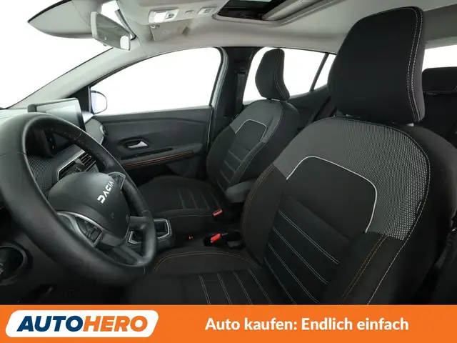 Dacia Sandero view 10