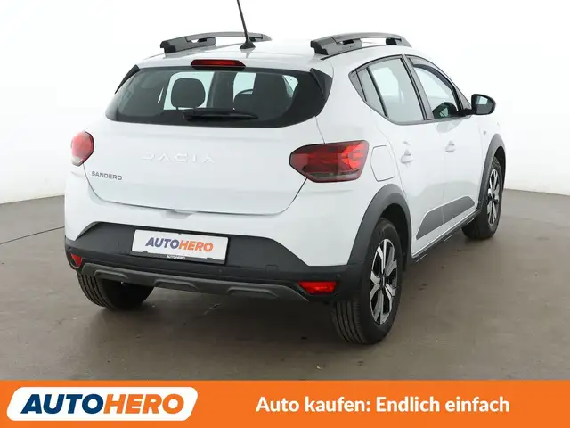 Dacia Sandero view 6