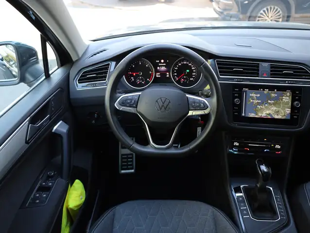 Volkswagen Tiguan view 18