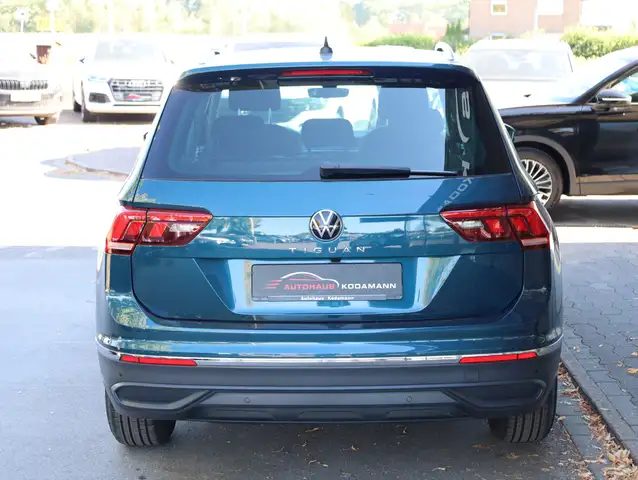 Volkswagen Tiguan view 9