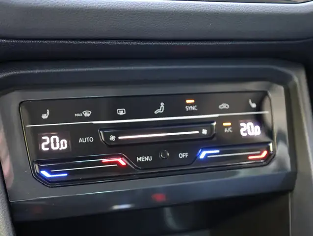Volkswagen Tiguan view 21