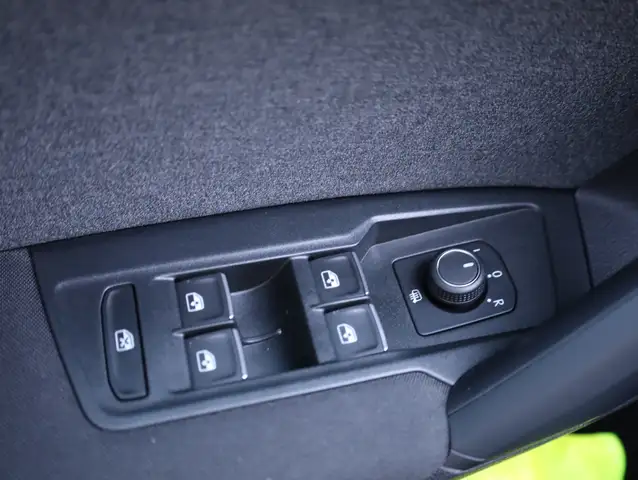 Volkswagen Tiguan view 29