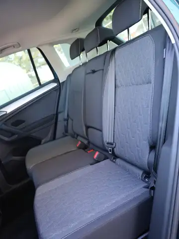 Volkswagen Tiguan view 15