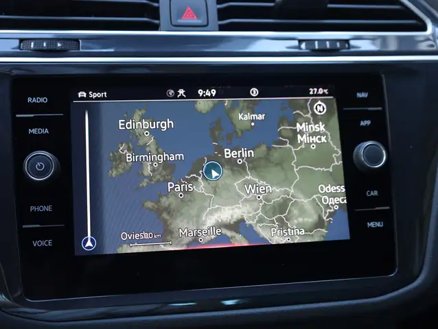 Volkswagen Tiguan view 23