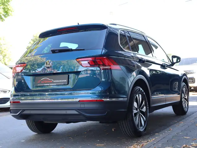 Volkswagen Tiguan view 11