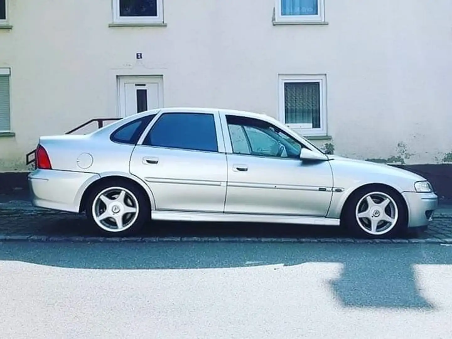 Opel Vectra 2.6 V6 Edition 2000 Argent - 2