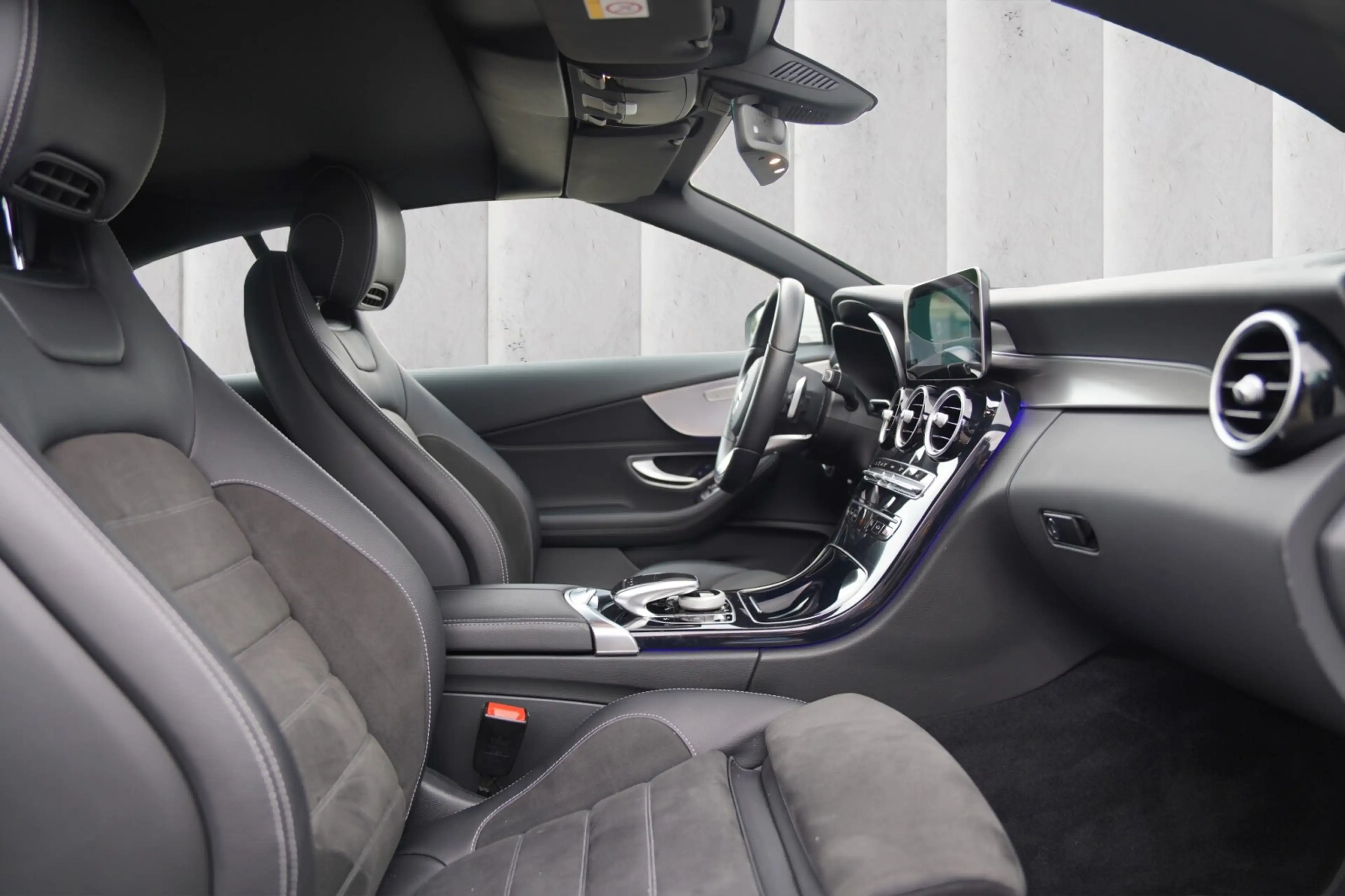 Mercedes-Benz C 180 C 180 Cabrio AMG Line Ambiente Keyless Komfort — photo 9