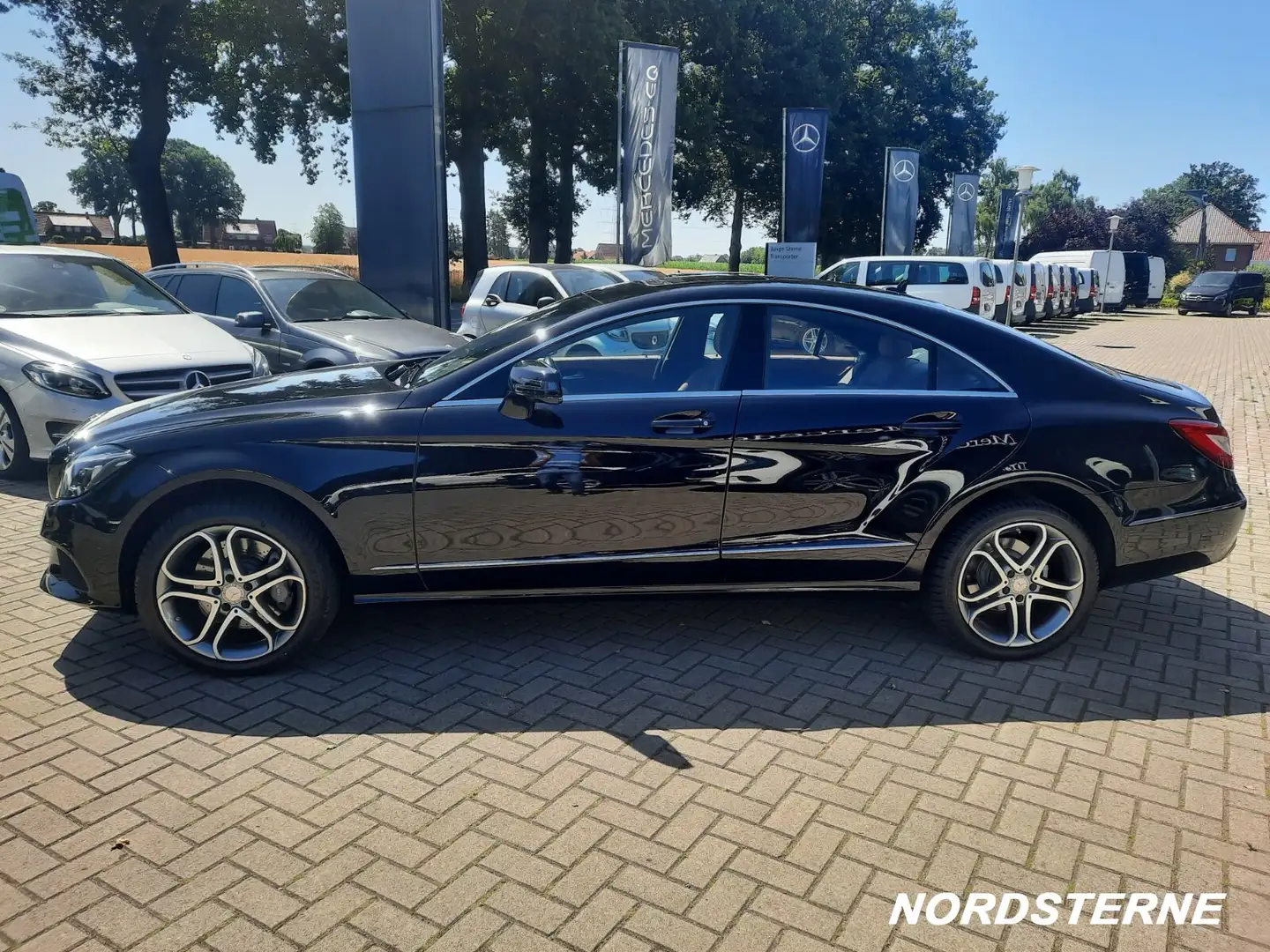 Mercedes-Benz CLS 350 CLS 350 d Coupé Sportpaket Volleder Distronic Negro - 2