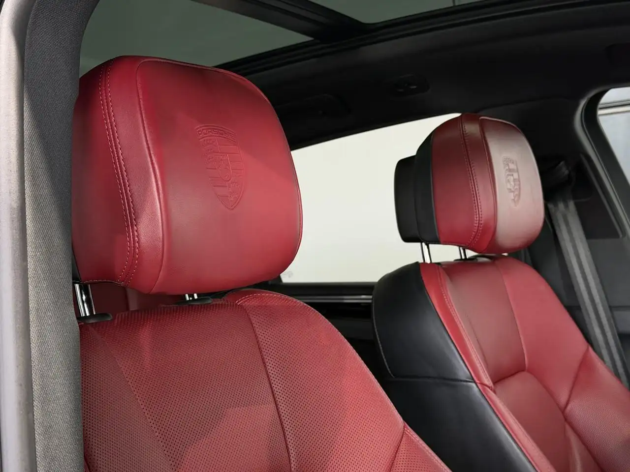 Porsche Macan снимка Porsche Macan