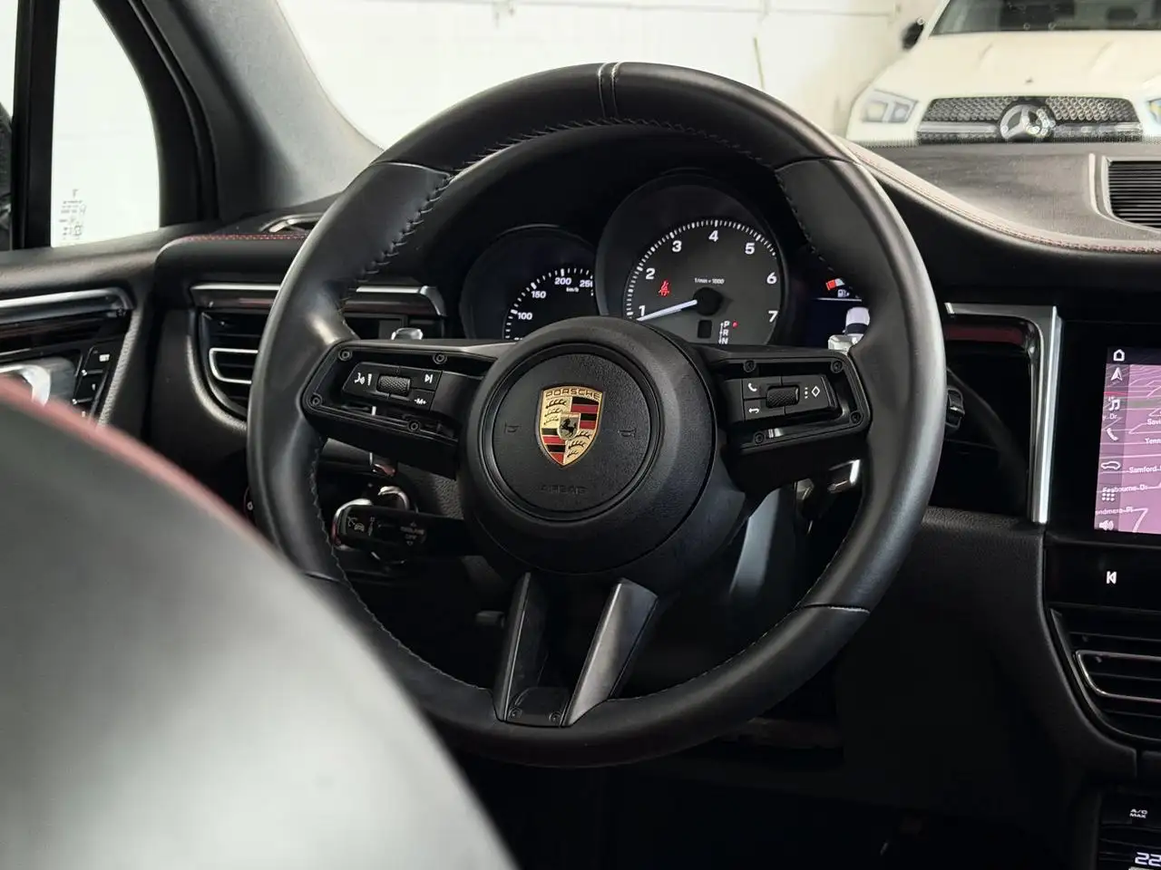 Porsche Macan снимка Porsche Macan