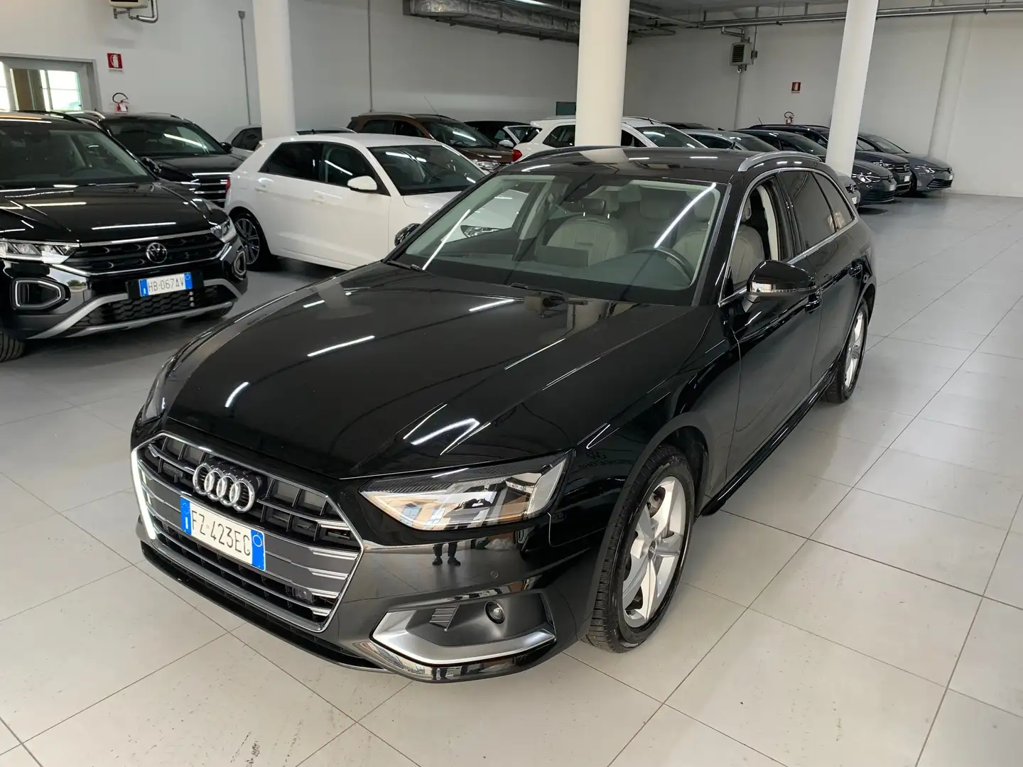 Audi A4 40 2.0 tdi Business Advance quattro 190cv s-tronic Noir - 1