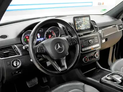 Annonce voiture d'occasion Mercedes-Benz GLE 400 - CARADIZE