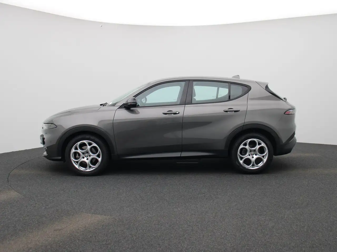 Alfa Romeo Tonale 2023