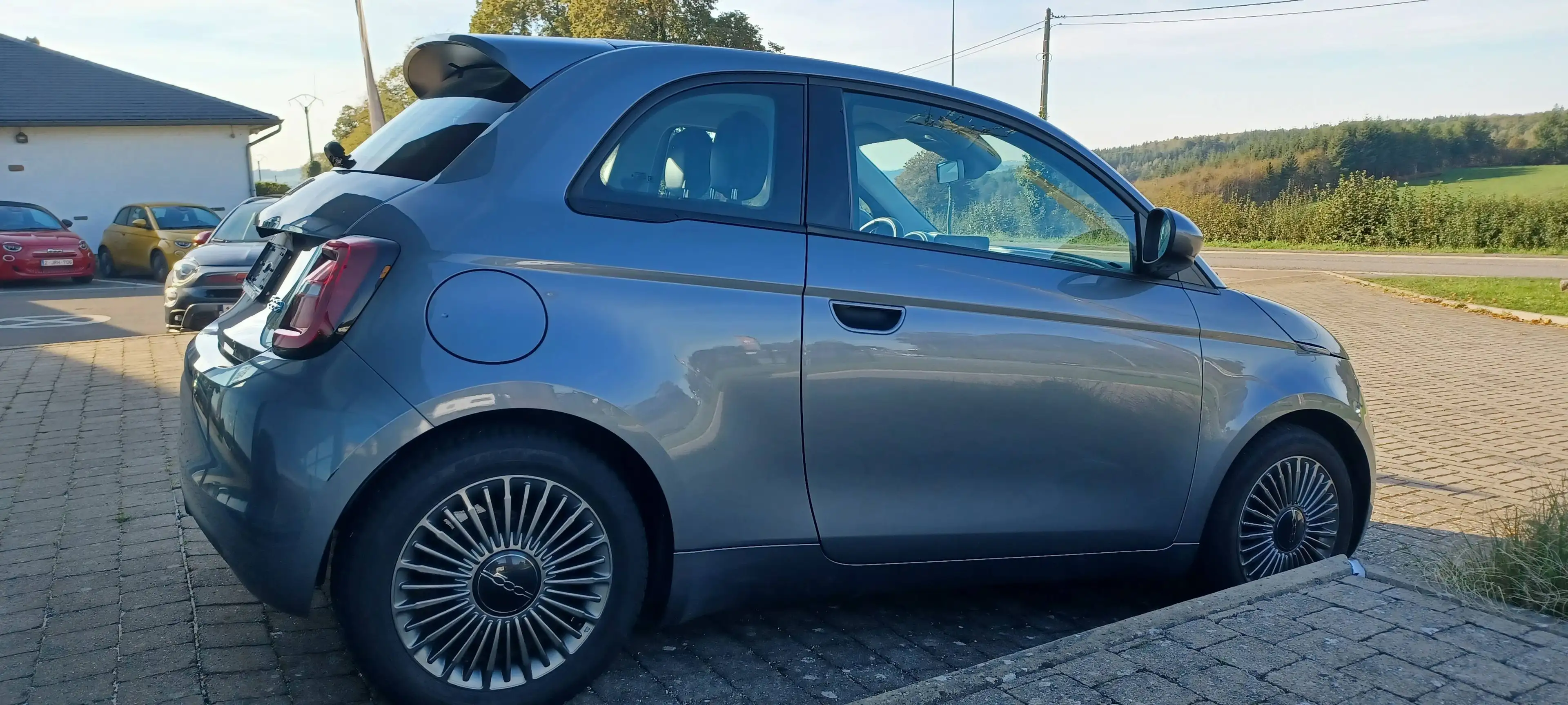 Fiat 500e ICON 42KWH — photo 3