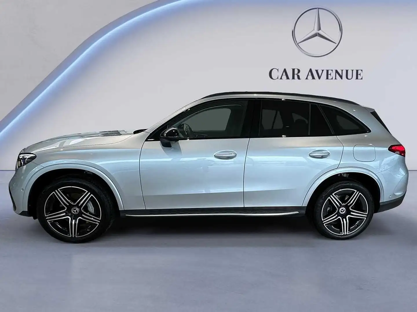 Mercedes-Benz GLC 300 e 4MATIC AMG Line - 2