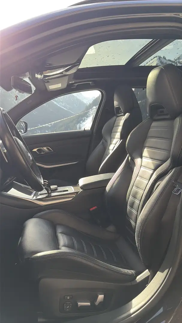 BMW 330 330e Hybrid xDrive Schwarz - 2