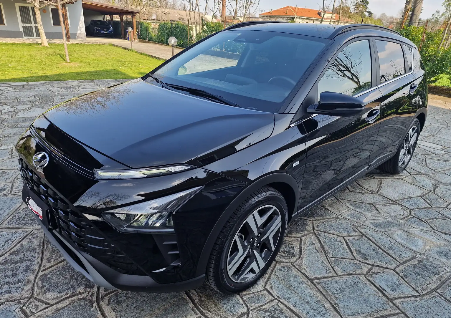 Hyundai BAYON 1.0 t-gdi 48V Xline 100cv Led Pack imt Nero - 1