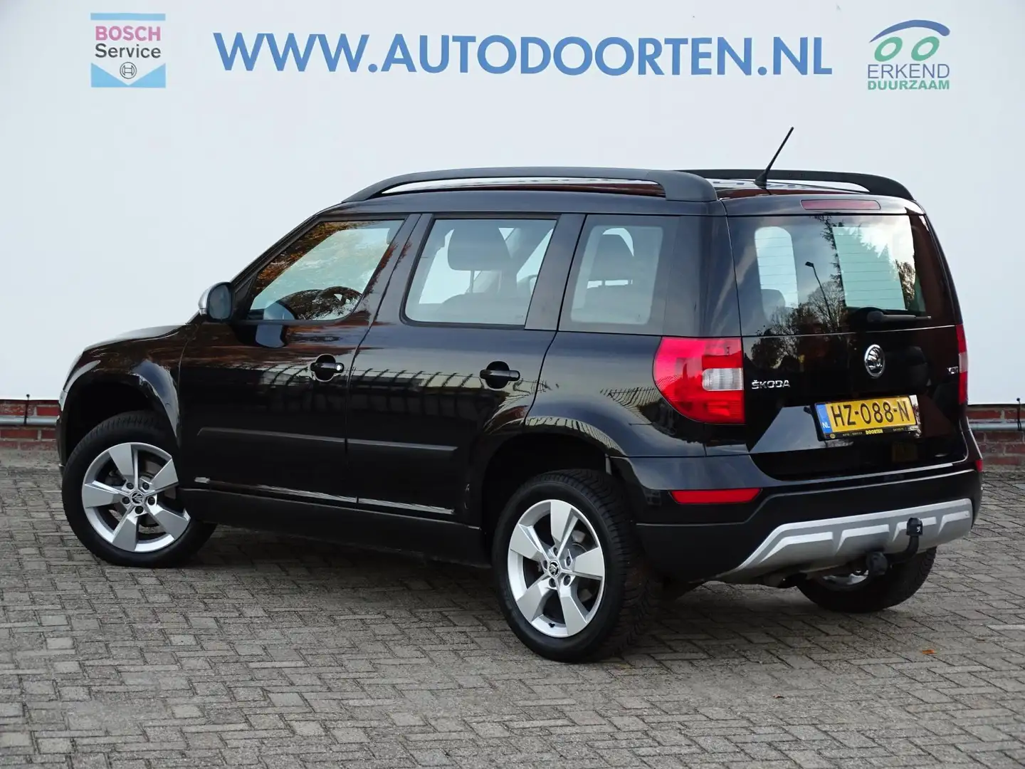 Skoda Yeti Outdoor 1.2 TSI Ambition Zwart - 2